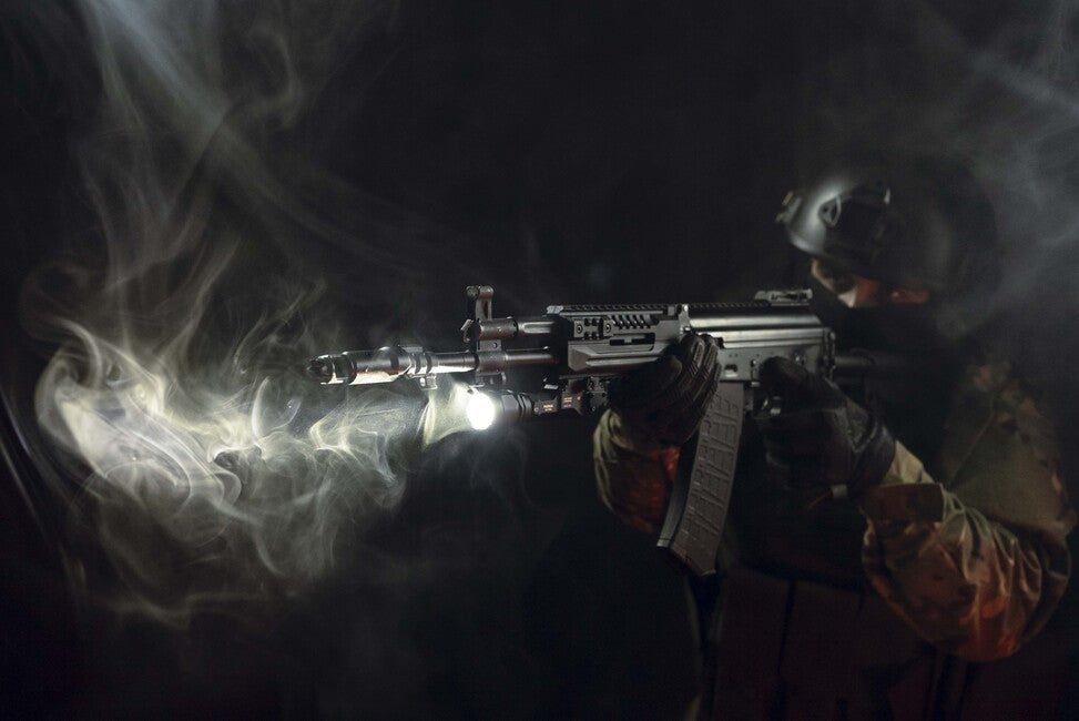 ArmyTek Parma C2 Pro luce per armi compatta ricaricabile 1500lm