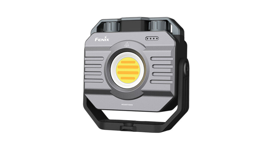 Fenix CL28R lampada da lavoro con powerbank