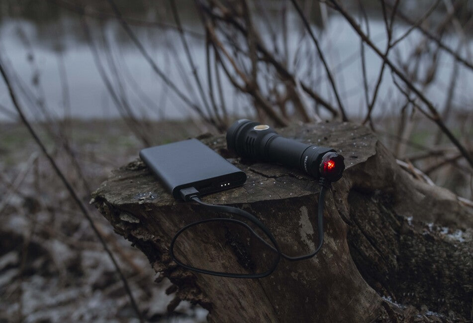 ArmyTek Prime C2 Pro Max torcia elettrica ricaricabile usb 4000 lm