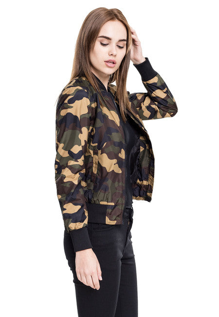 Urban Classics Giacca bomber leggera da donna mimetica, woodcamo
