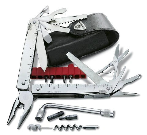 Victorinox SwissTool X Plus utensile multifunzione in custodia di pelle