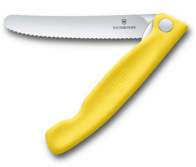 Victorinox Coltello pieghevole per frutta e verdura - lama seghettata Swiss Classic, giallo