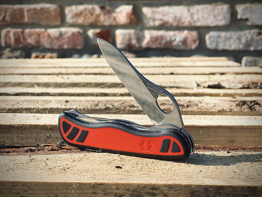 Victorinox Forester vx coltello tascabile 111mm, rosso-nero